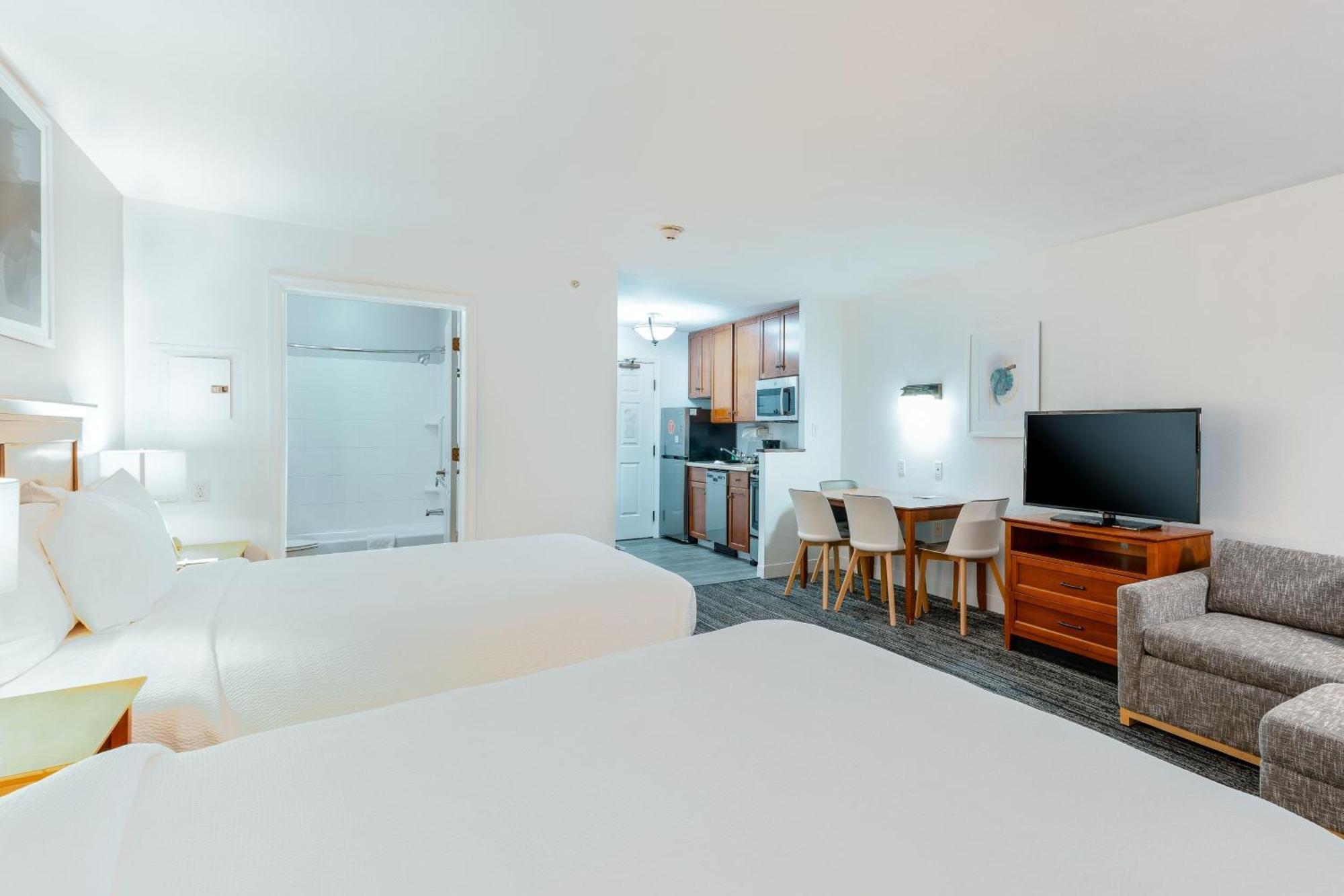 ทาวน์เพลส สวีท ควินติโค สตาฟฟอร์ด Hotel สแตฟฟอร์ด ภายนอก รูปภาพ